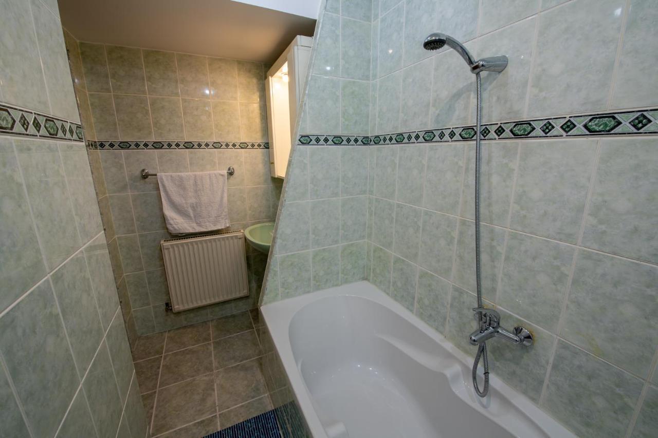 Monik Apartament Sinaia Luaran gambar